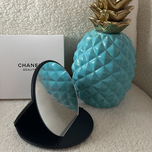 CHANEL Accessories - CHANEL 5” x 5” Beaute Mirror with box